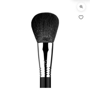 Sigma Beauty Black and Silver Makeup Brush